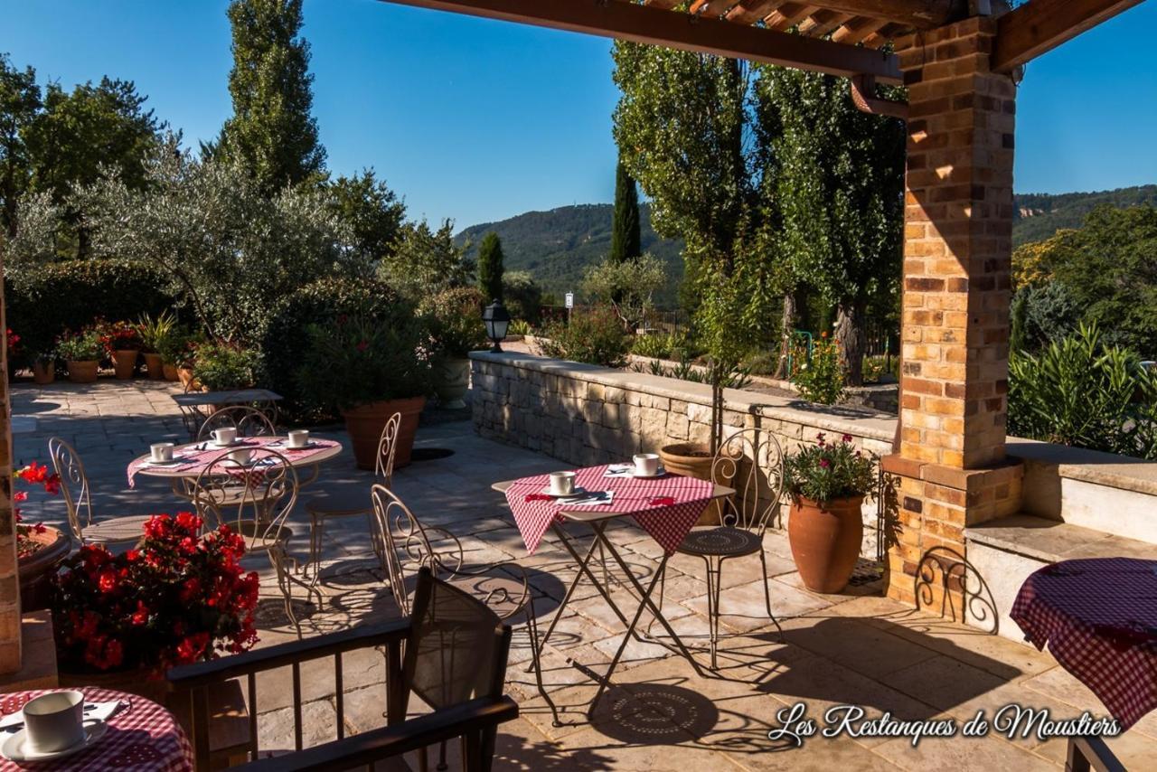 Hotel Les Restanques De Moustiers Exterior foto